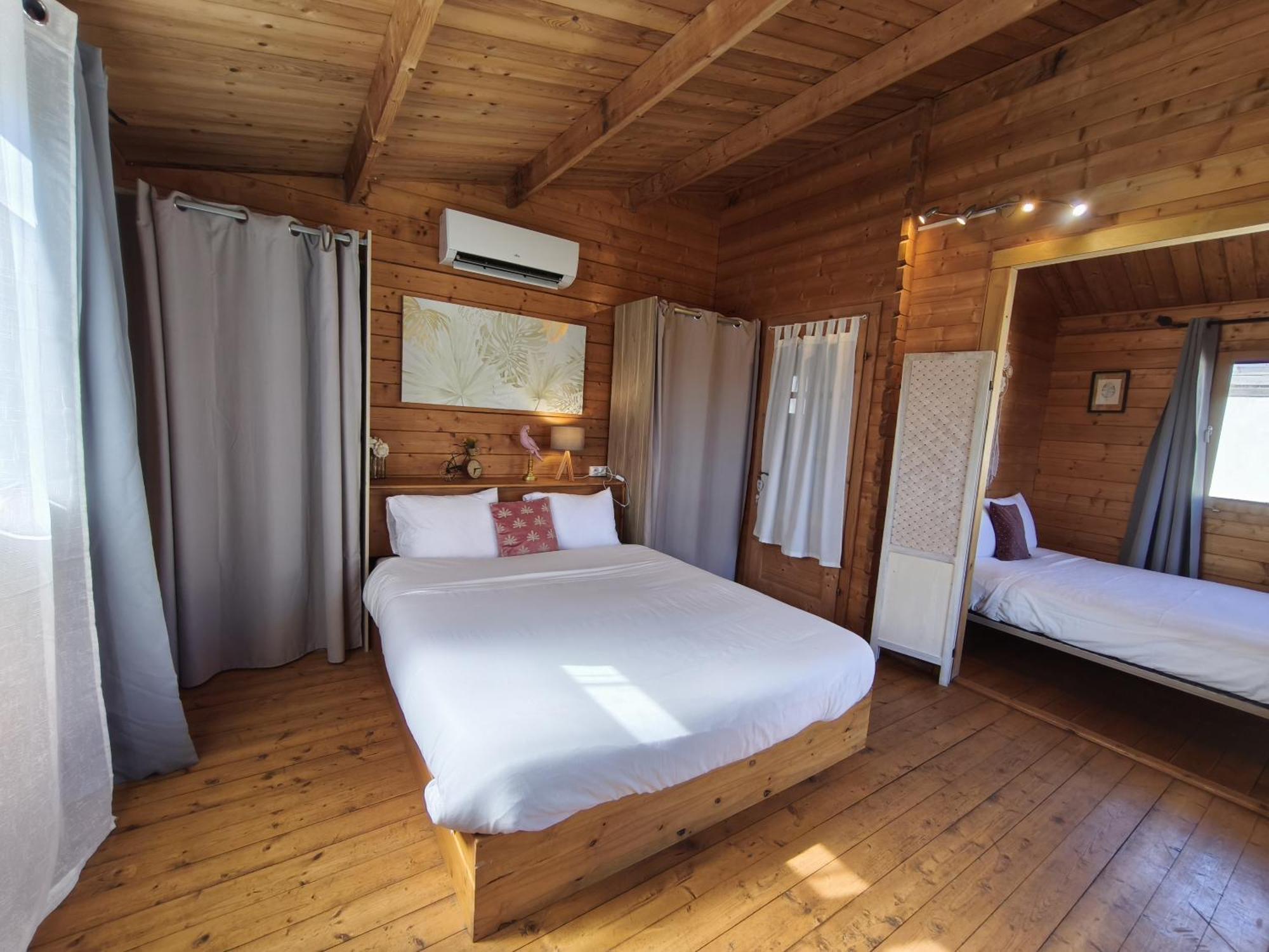 Chambres Isula Bella Figari  Extérieur photo